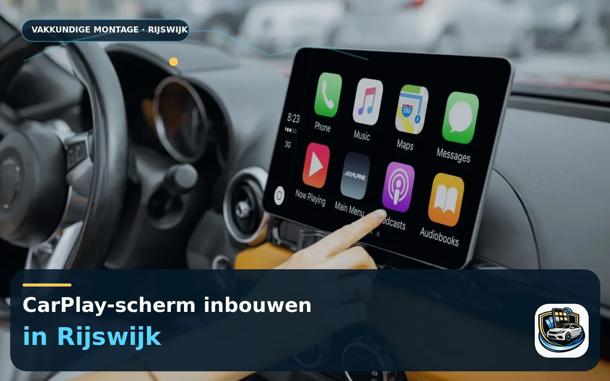 Touchscreen met CarPlay inbouwen Rijswijk — CarPlay-scherm en smartphone tijdens gebruik